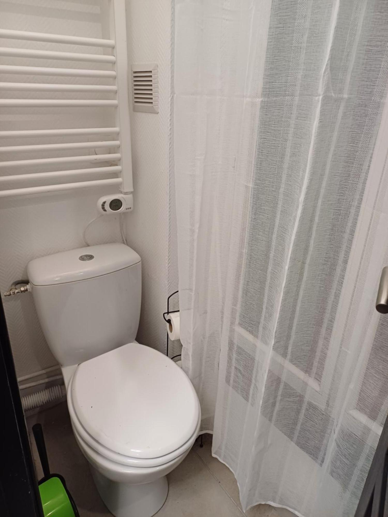 Bright Small Studio Paris Saint Ouen Exterior photo