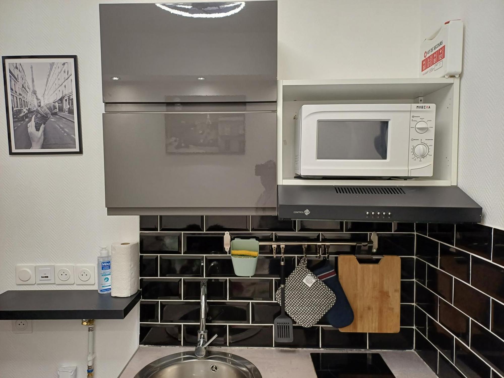 Bright Small Studio Paris Saint Ouen Exterior photo